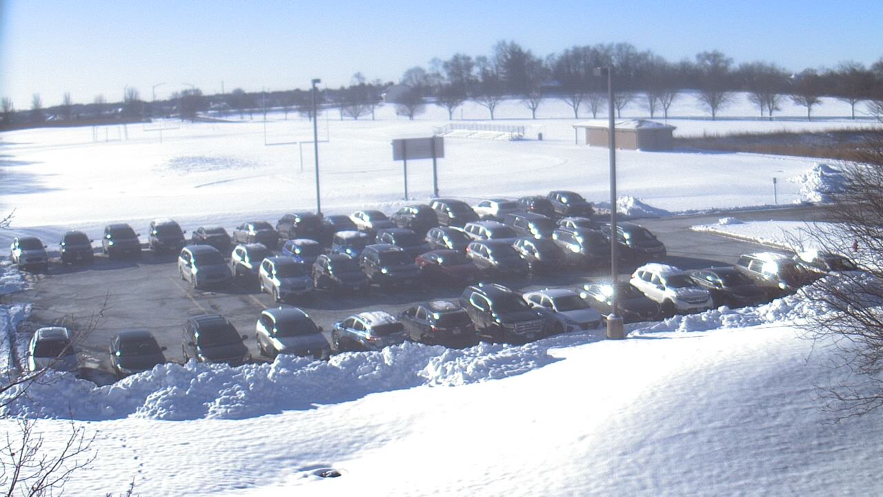 Thumbnail for current weather camera view from Geneva MS in Geneva, Illinois