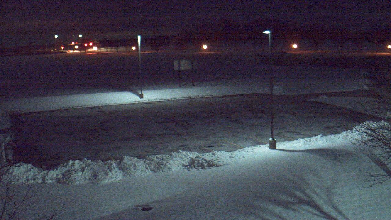 Thumbnail for current weather camera view from Geneva MS in Geneva, Illinois
