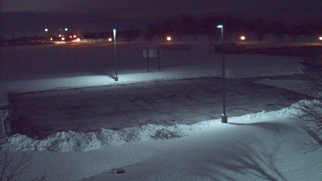 Thumbnail for current weather camera view from Geneva MS in Geneva, Illinois