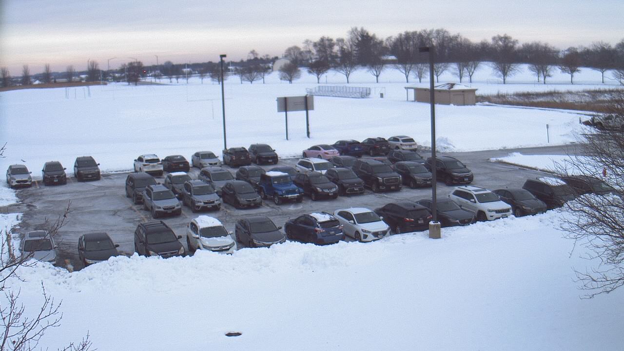 Thumbnail for current weather camera view from Geneva MS in Geneva, Illinois