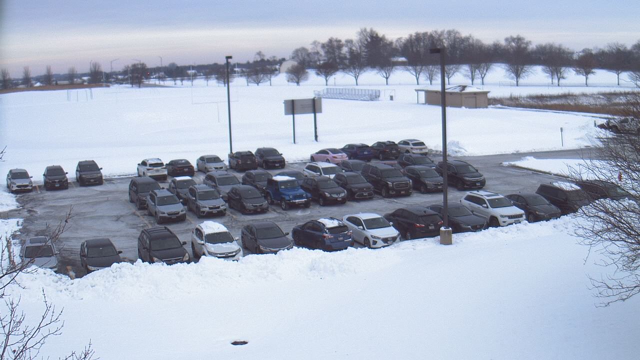 Thumbnail for current weather camera view from Geneva MS in Geneva, Illinois