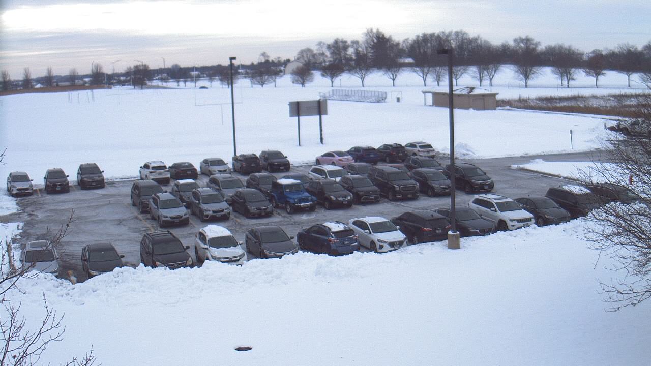 Thumbnail for current weather camera view from Geneva MS in Geneva, Illinois