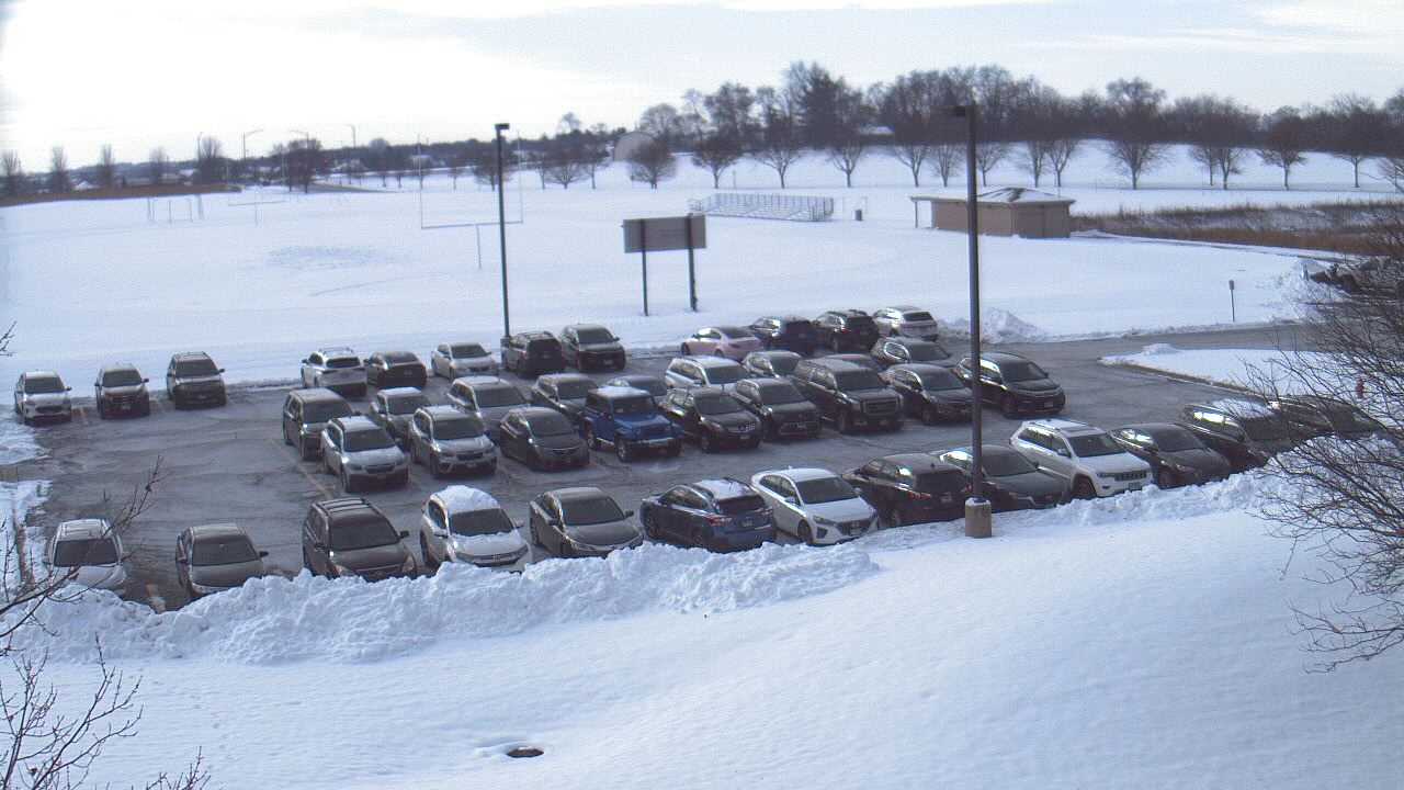 Thumbnail for current weather camera view from Geneva MS in Geneva, Illinois