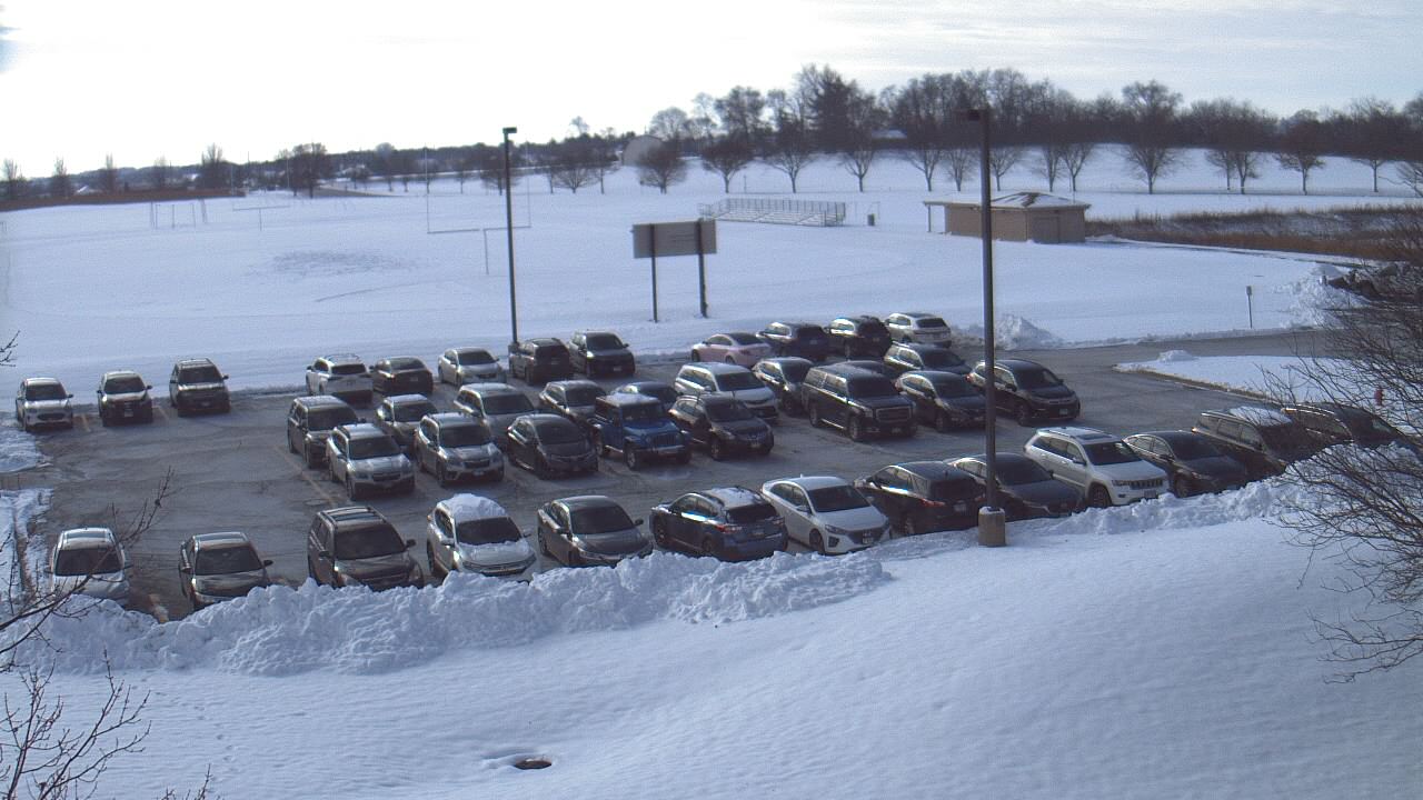 Thumbnail for current weather camera view from Geneva MS in Geneva, Illinois