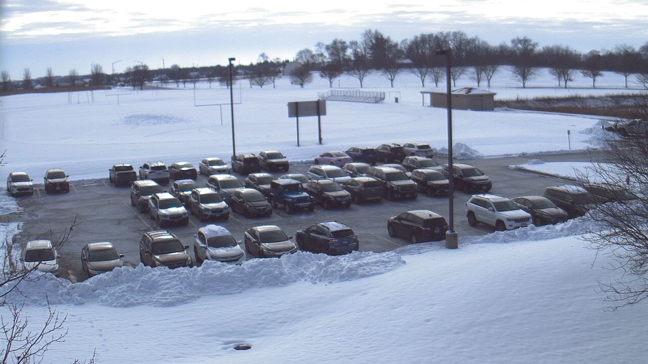 Thumbnail for current weather camera view from Geneva MS in Geneva, Illinois