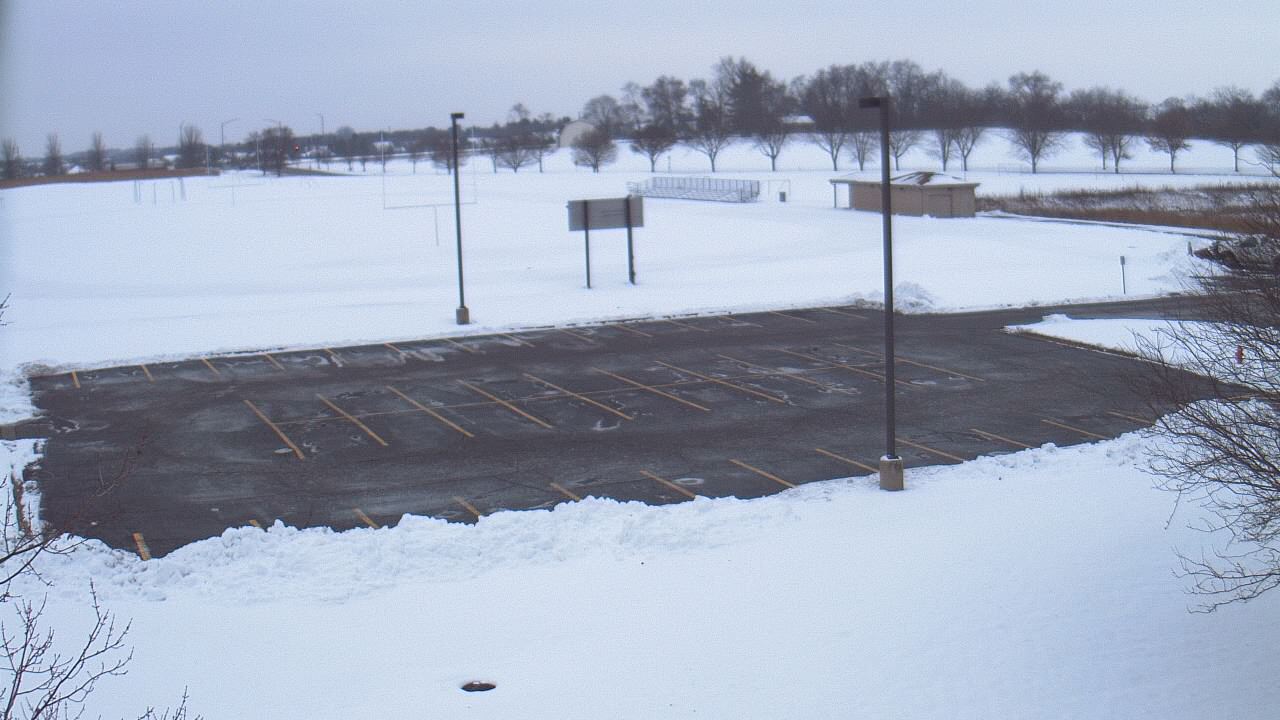 Thumbnail for current weather camera view from Geneva MS in Geneva, Illinois