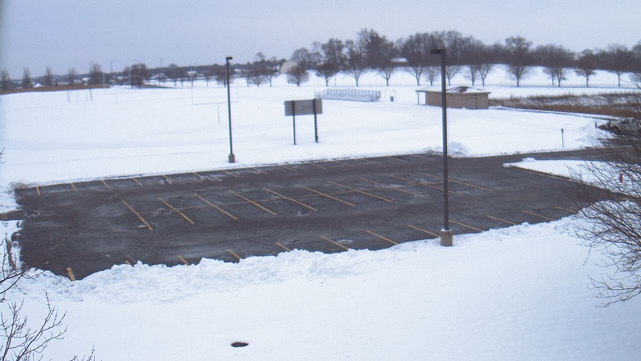 Thumbnail for current weather camera view from Geneva MS in Geneva, Illinois