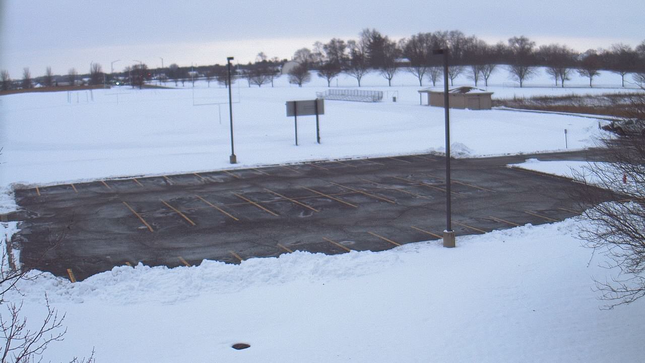 Thumbnail for current weather camera view from Geneva MS in Geneva, Illinois