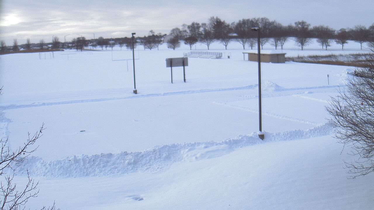 Thumbnail for current weather camera view from Geneva MS in Geneva, Illinois