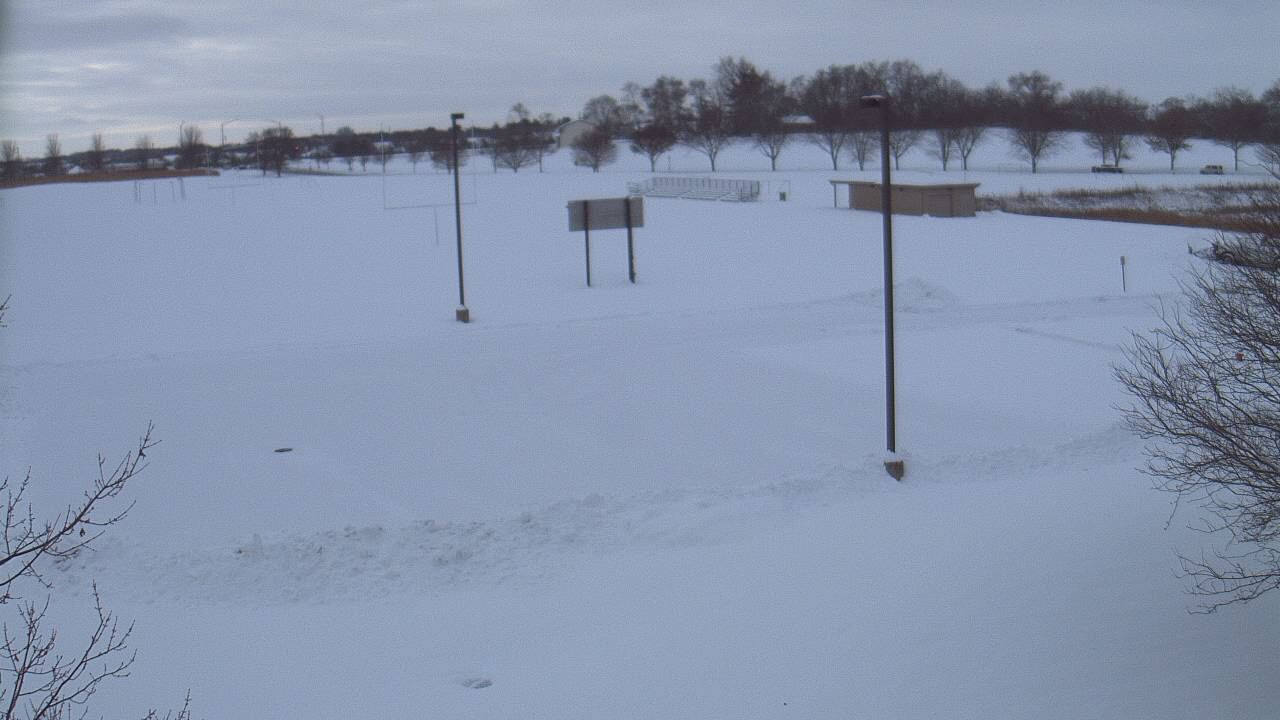 Thumbnail for current weather camera view from Geneva MS in Geneva, Illinois