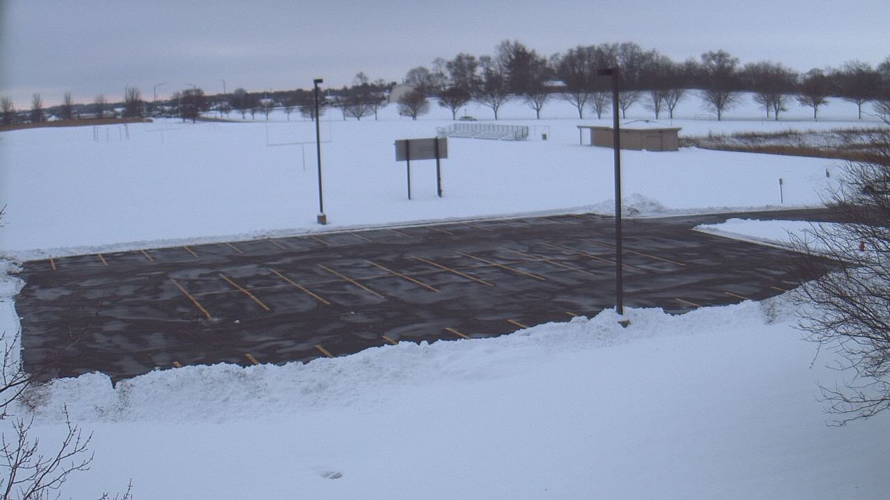 Thumbnail for current weather camera view from Geneva MS in Geneva, Illinois