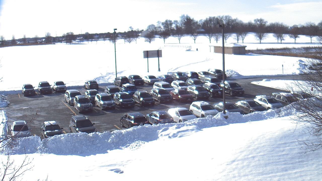 Thumbnail for current weather camera view from Geneva MS in Geneva, Illinois