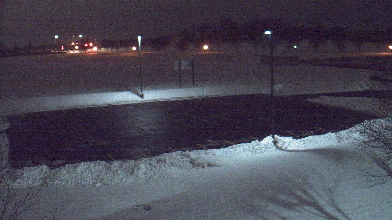 Thumbnail for current weather camera view from Geneva MS in Geneva, Illinois
