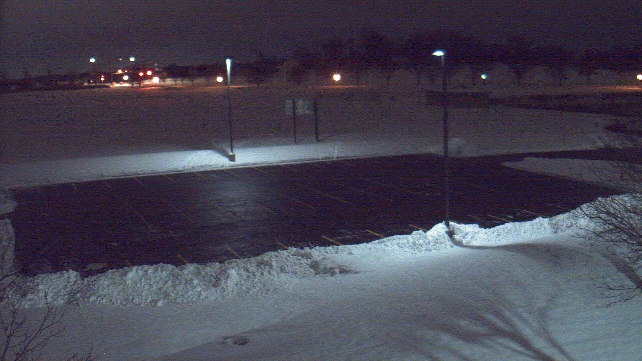 Thumbnail for current weather camera view from Geneva MS in Geneva, Illinois
