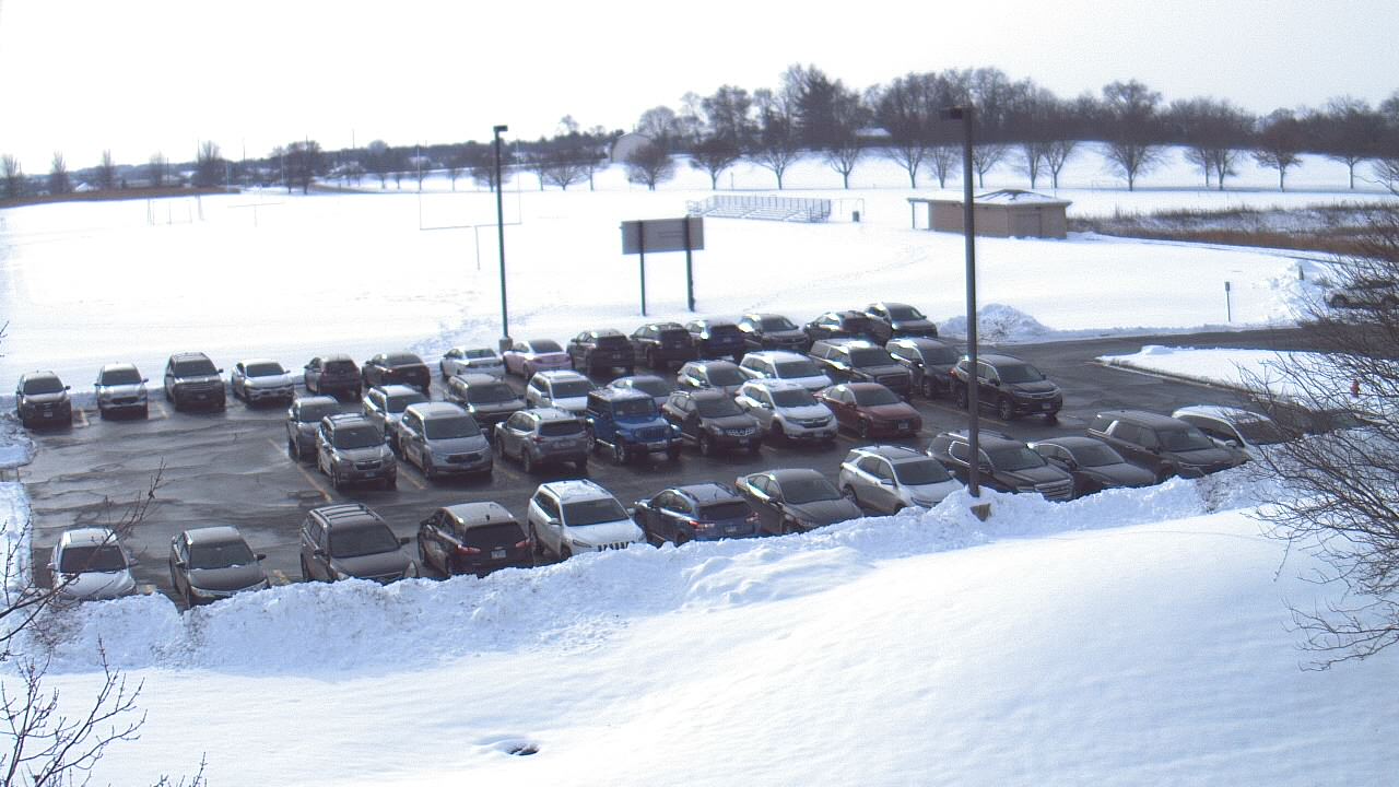 Thumbnail for current weather camera view from Geneva MS in Geneva, Illinois