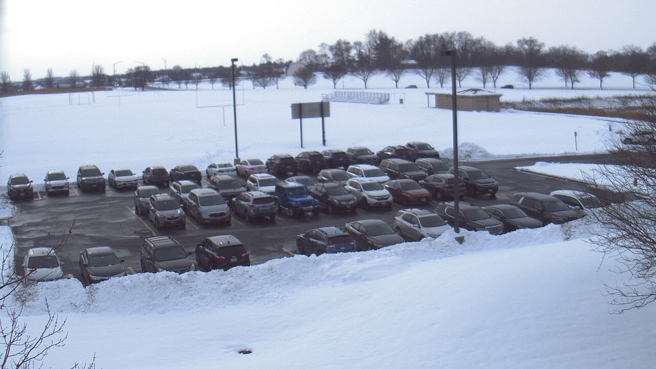 Thumbnail for current weather camera view from Geneva MS in Geneva, Illinois