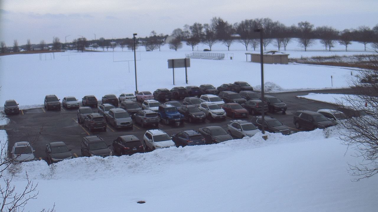 Thumbnail for current weather camera view from Geneva MS in Geneva, Illinois