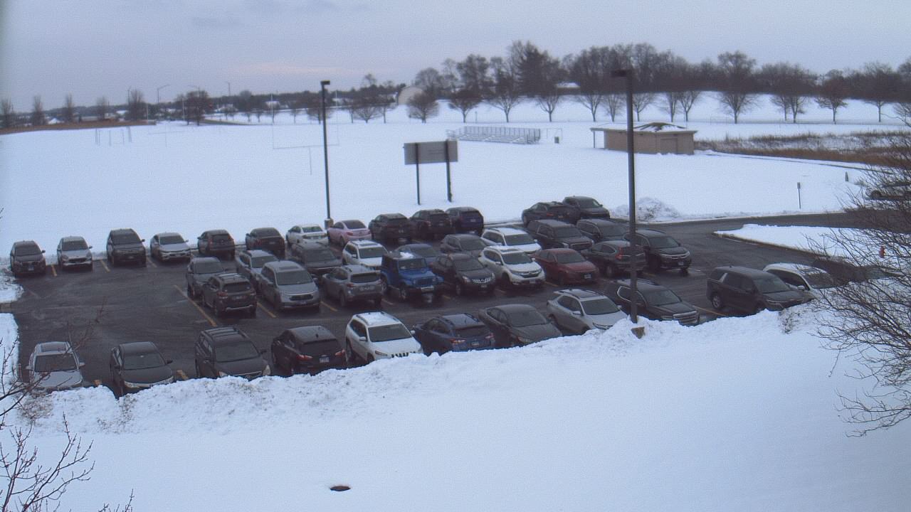 Thumbnail for current weather camera view from Geneva MS in Geneva, Illinois