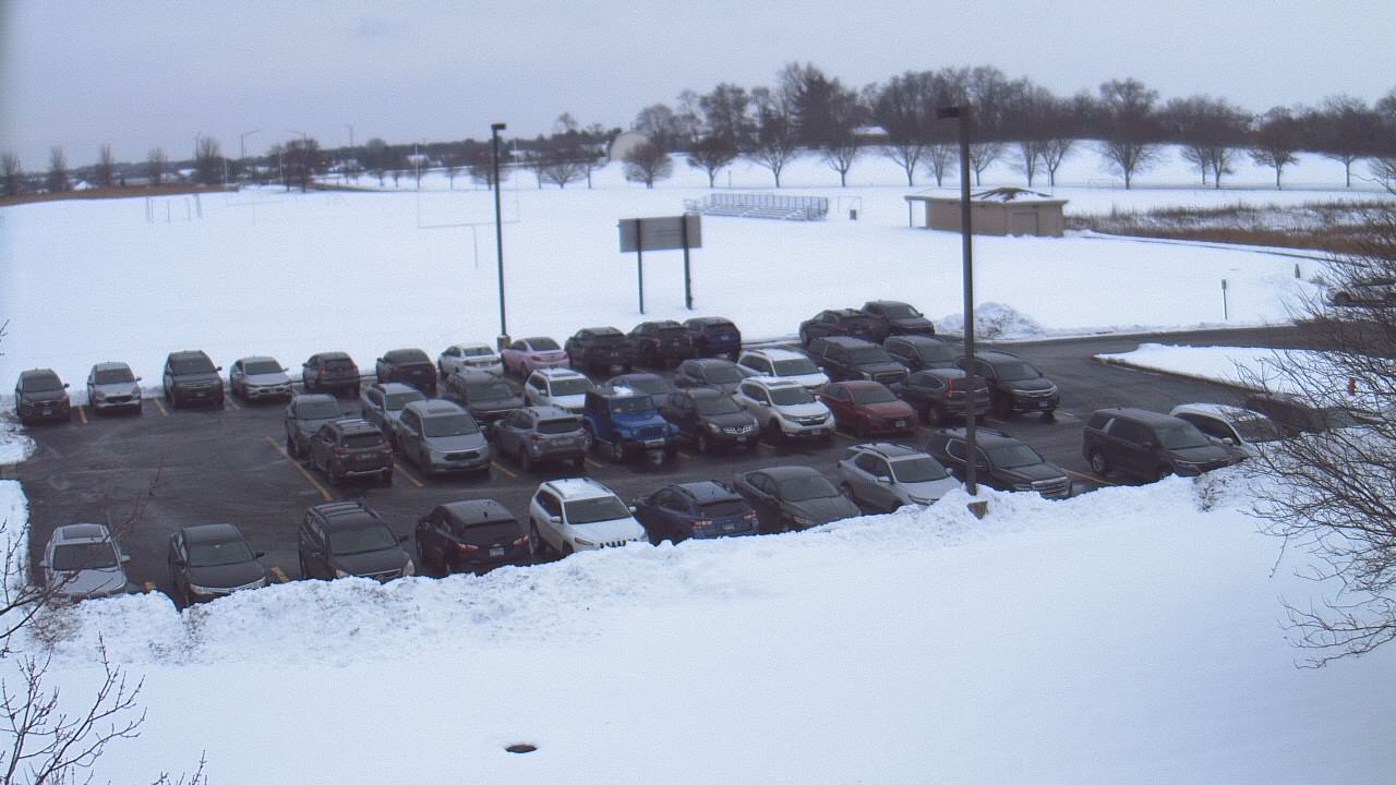 Thumbnail for current weather camera view from Geneva MS in Geneva, Illinois