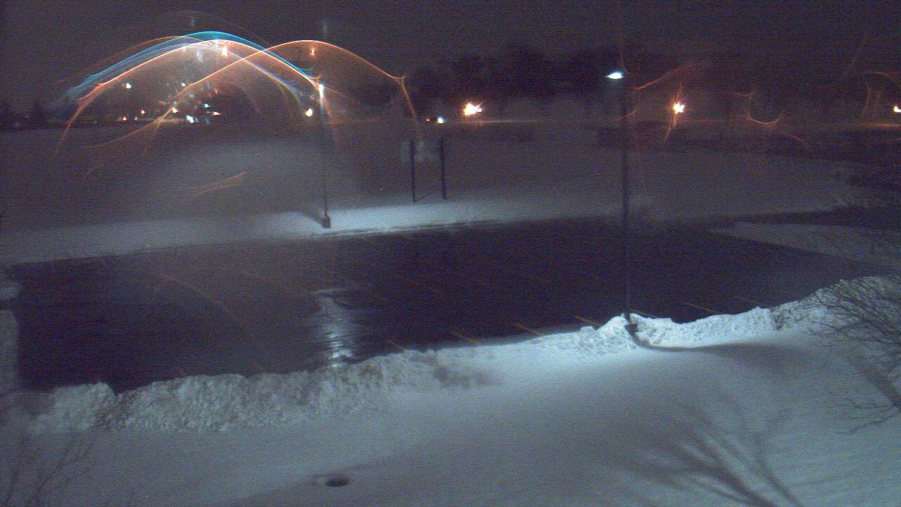 Thumbnail for current weather camera view from Geneva MS in Geneva, Illinois