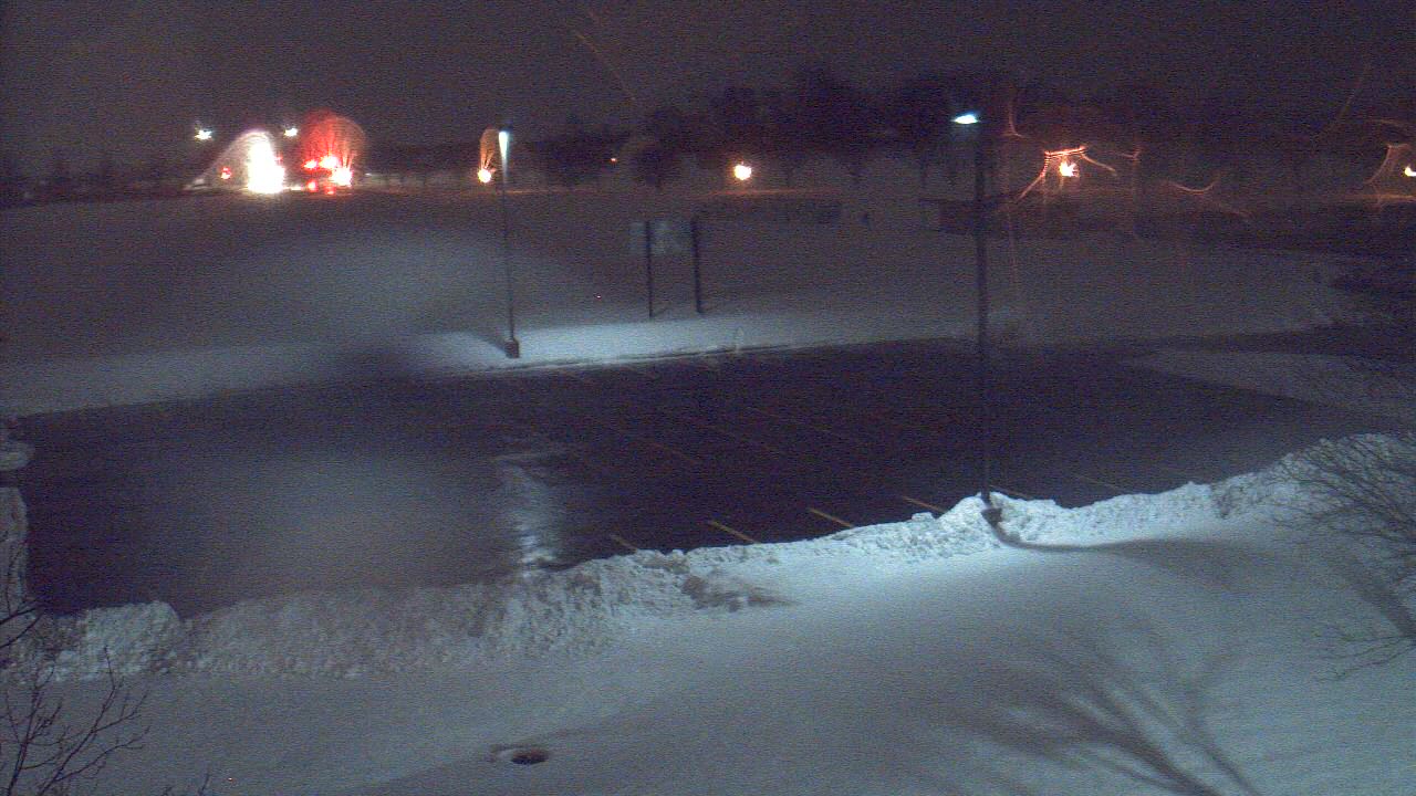 Thumbnail for current weather camera view from Geneva MS in Geneva, Illinois