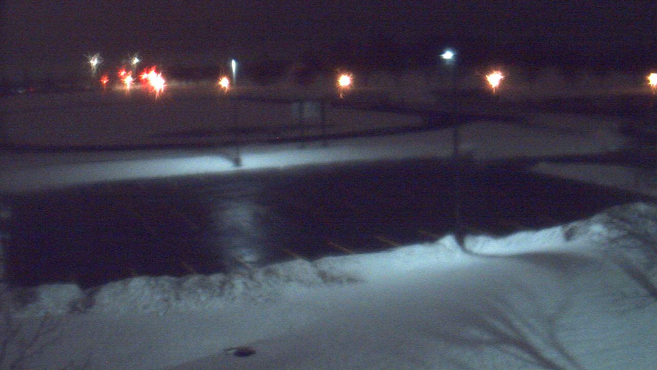 Thumbnail for current weather camera view from Geneva MS in Geneva, Illinois