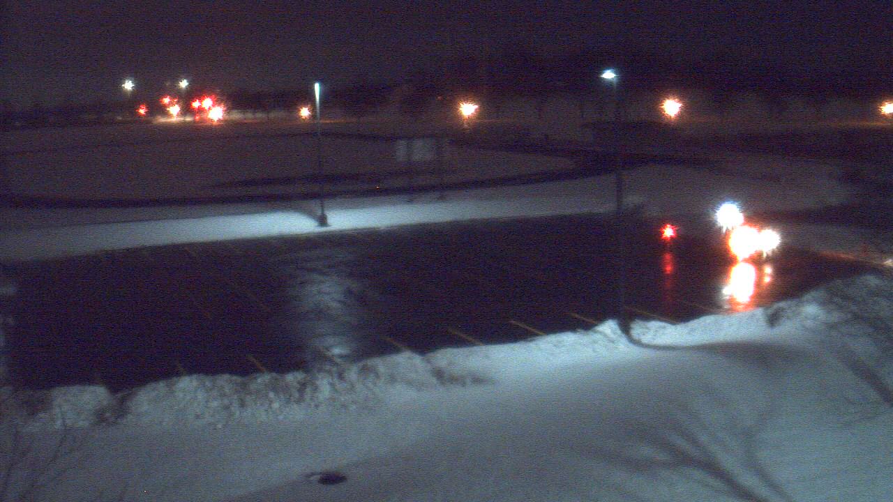 Thumbnail for current weather camera view from Geneva MS in Geneva, Illinois