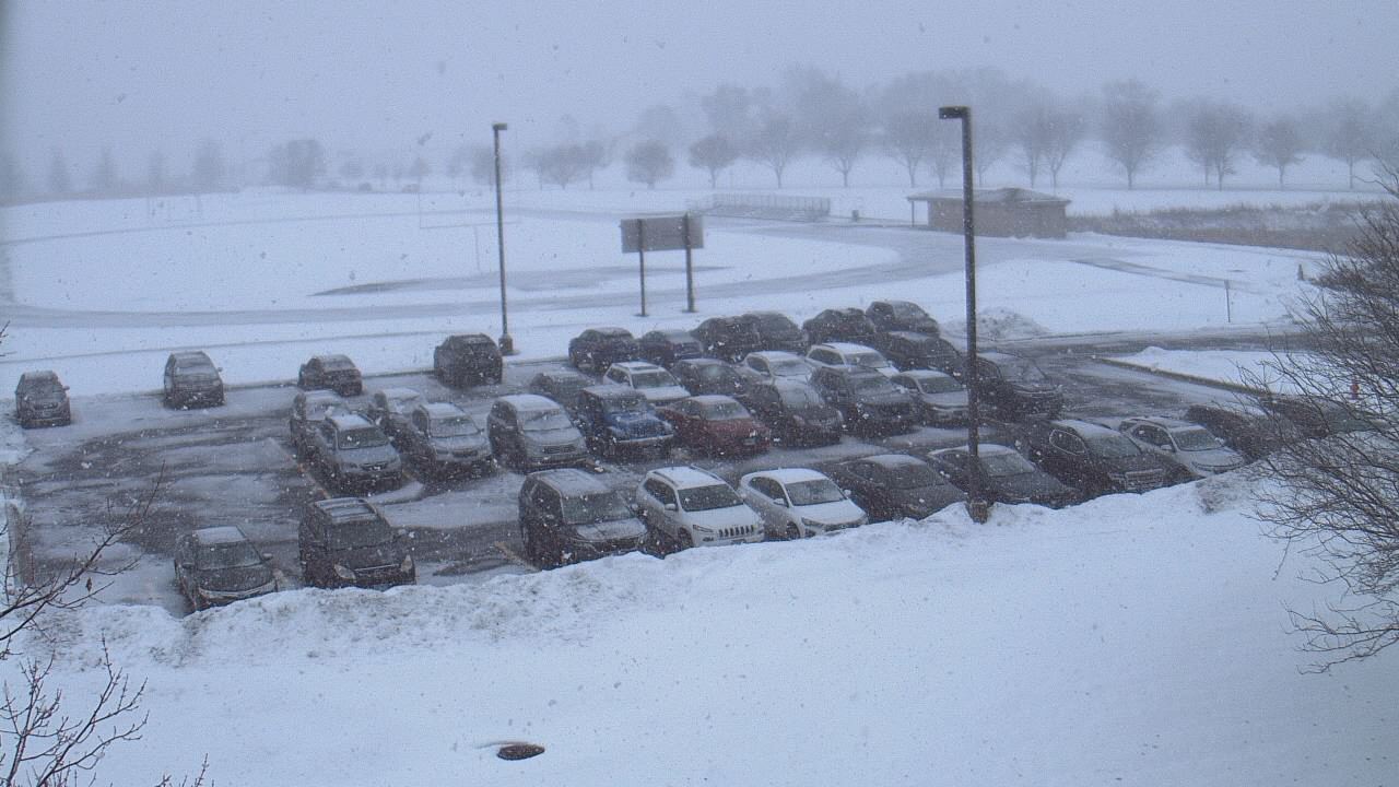 Thumbnail for current weather camera view from Geneva MS in Geneva, Illinois