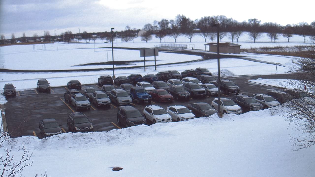 Thumbnail for current weather camera view from Geneva MS in Geneva, Illinois