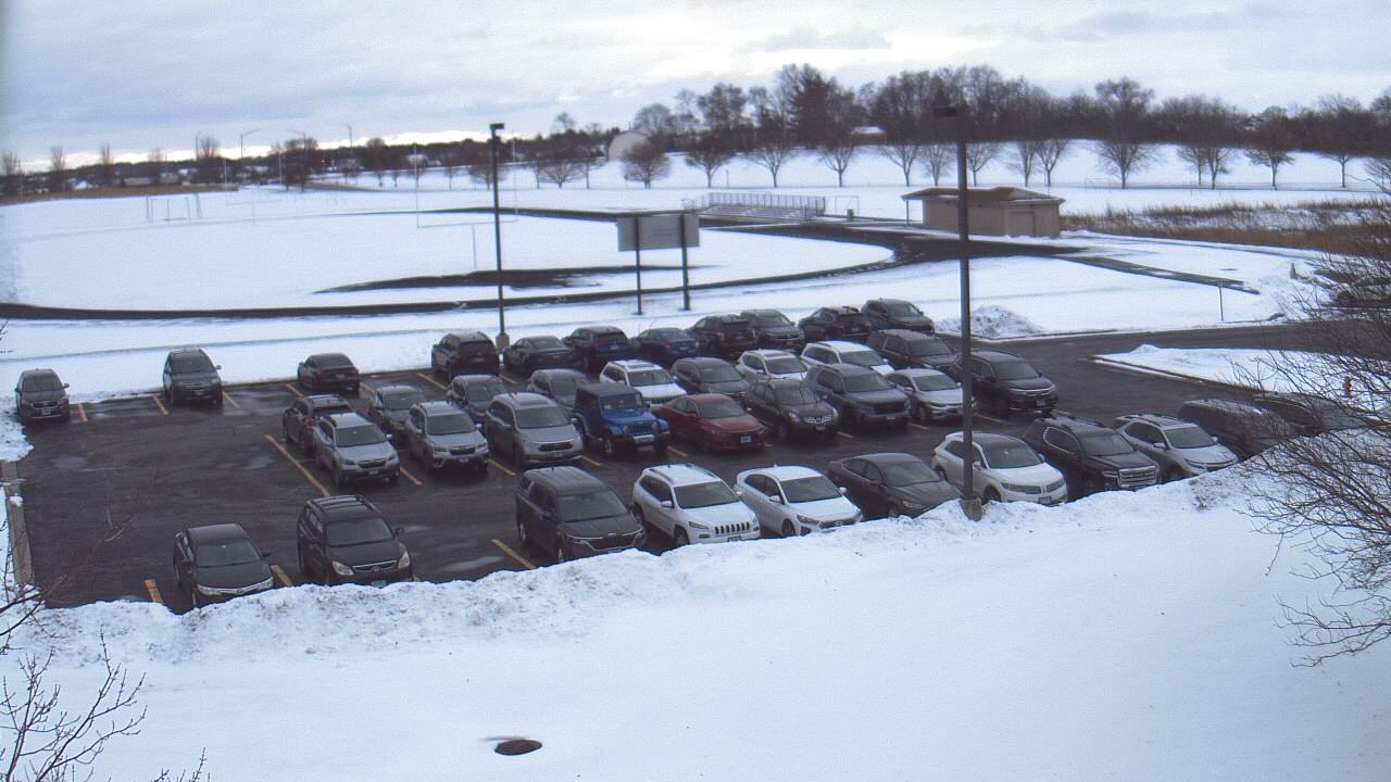 Thumbnail for current weather camera view from Geneva MS in Geneva, Illinois