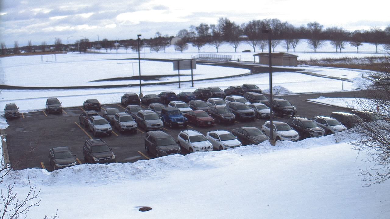 Thumbnail for current weather camera view from Geneva MS in Geneva, Illinois