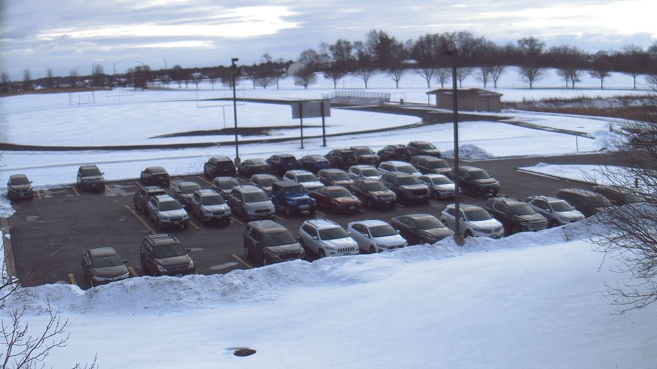 Thumbnail for current weather camera view from Geneva MS in Geneva, Illinois