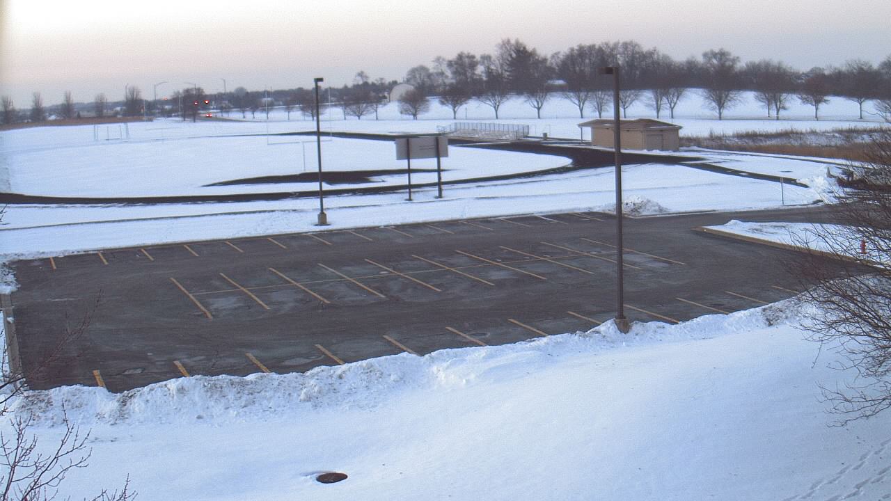 Thumbnail for current weather camera view from Geneva MS in Geneva, Illinois