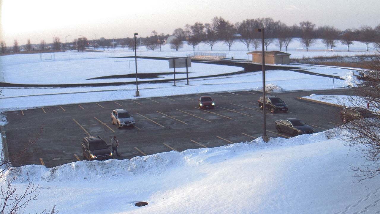 Thumbnail for current weather camera view from Geneva MS in Geneva, Illinois