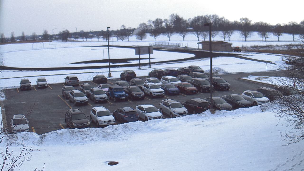 Thumbnail for current weather camera view from Geneva MS in Geneva, Illinois