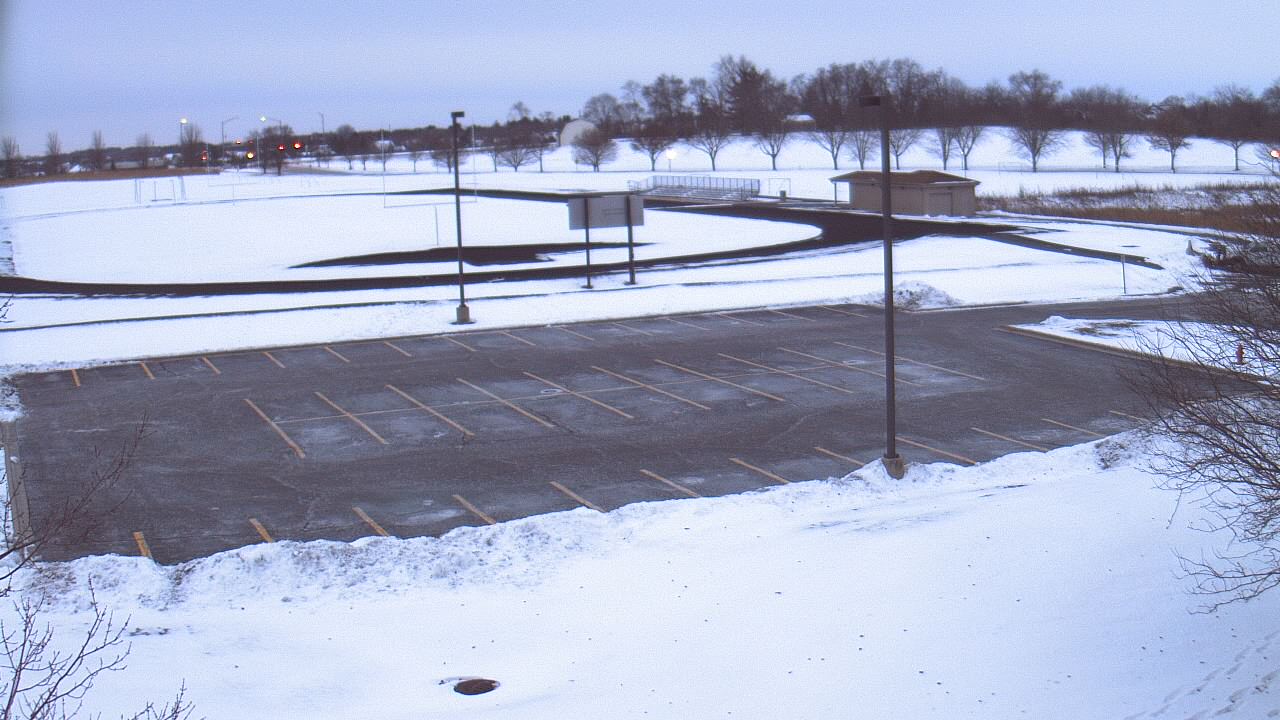 Thumbnail for current weather camera view from Geneva MS in Geneva, Illinois