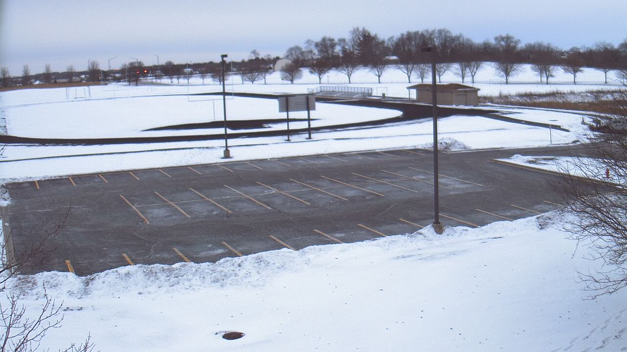 Thumbnail for current weather camera view from Geneva MS in Geneva, Illinois