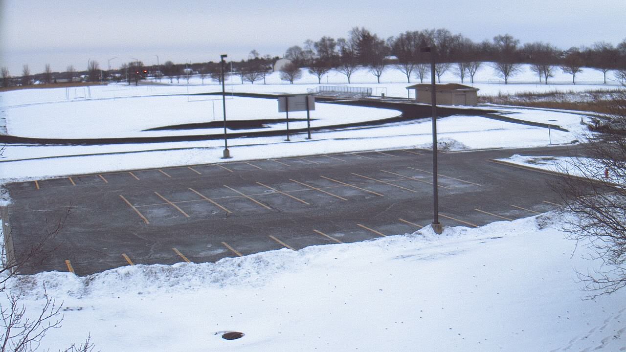 Thumbnail for current weather camera view from Geneva MS in Geneva, Illinois