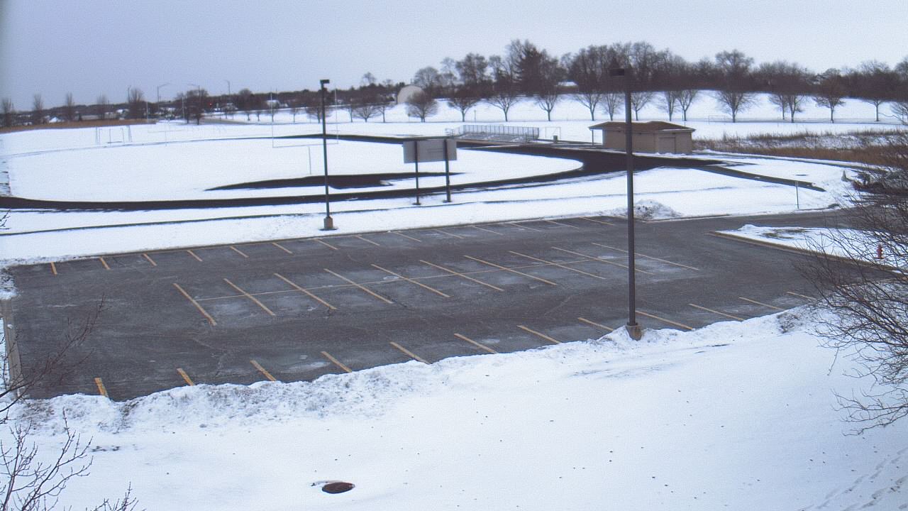 Thumbnail for current weather camera view from Geneva MS in Geneva, Illinois