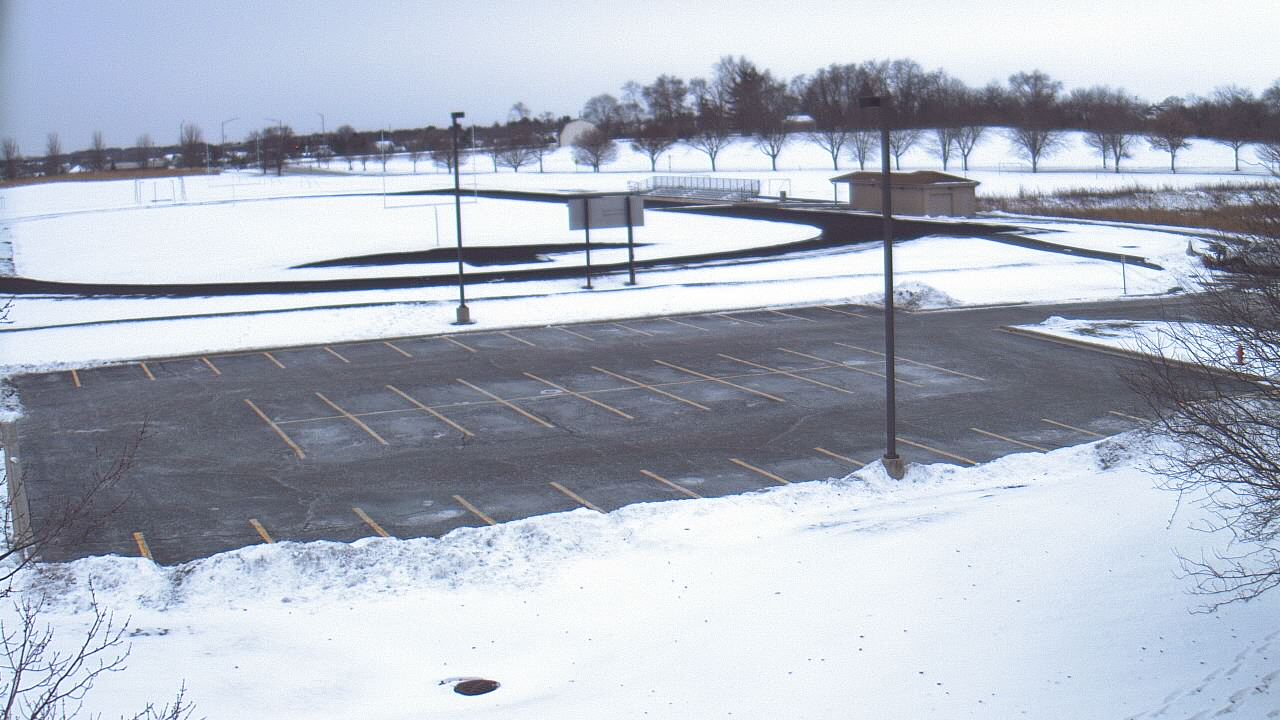 Thumbnail for current weather camera view from Geneva MS in Geneva, Illinois