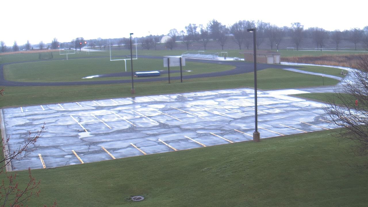 Thumbnail for current weather camera view from Geneva MS in Geneva, Illinois