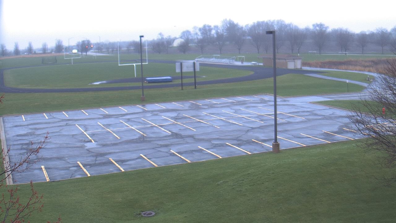 Thumbnail for current weather camera view from Geneva MS in Geneva, Illinois