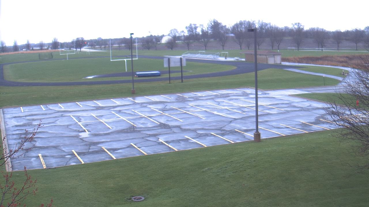 Thumbnail for current weather camera view from Geneva MS in Geneva, Illinois