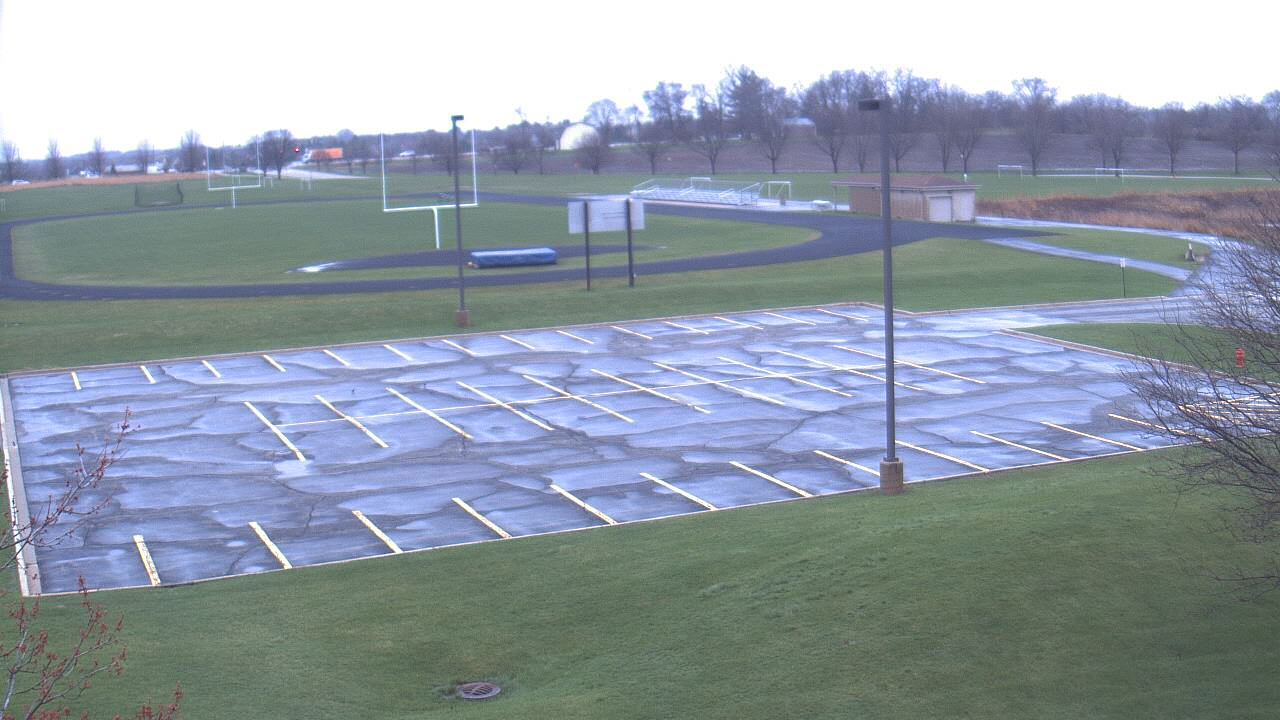 Thumbnail for current weather camera view from Geneva MS in Geneva, Illinois