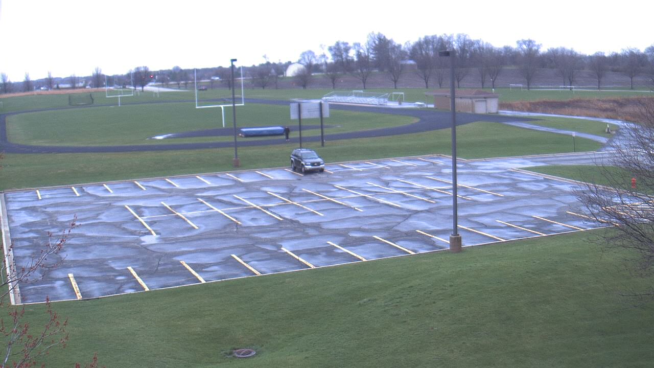 Thumbnail for current weather camera view from Geneva MS in Geneva, Illinois