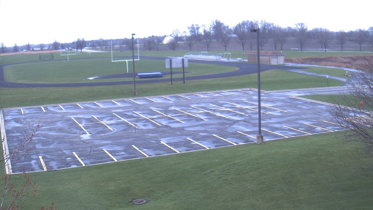 Thumbnail for current weather camera view from Geneva MS in Geneva, Illinois