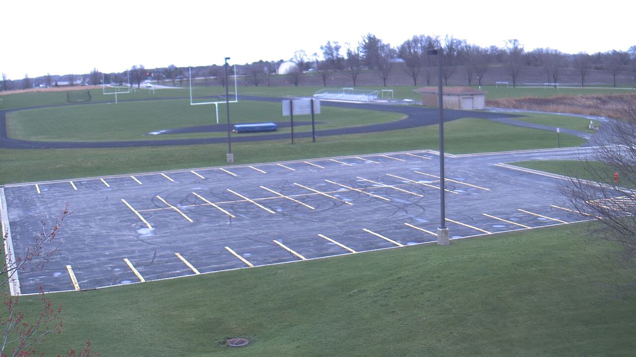 Thumbnail for current weather camera view from Geneva MS in Geneva, Illinois