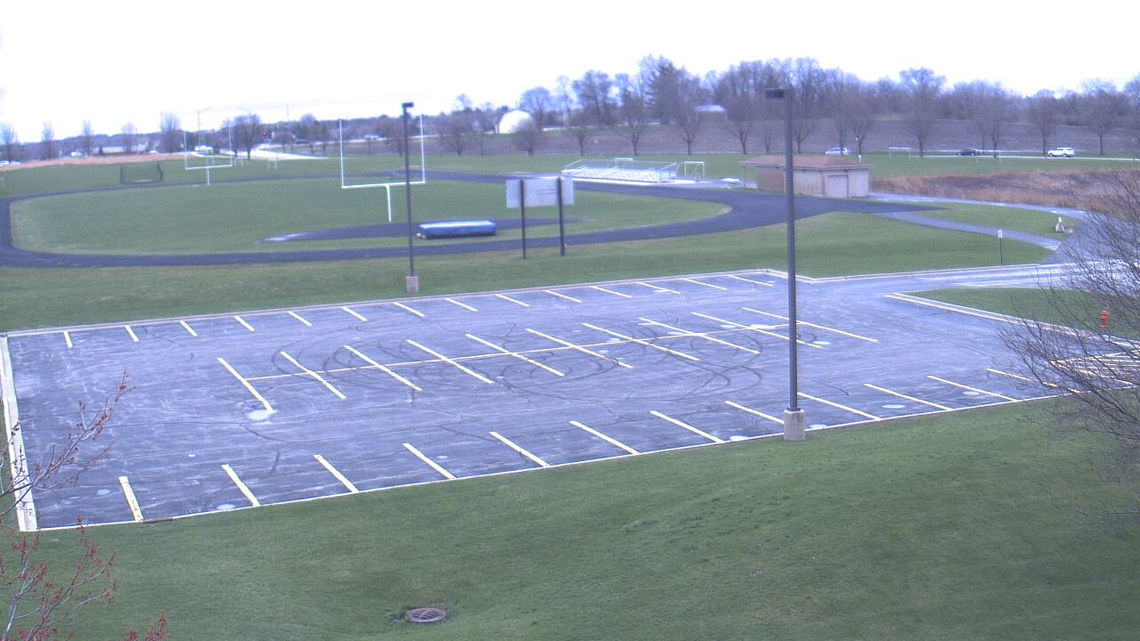 Thumbnail for current weather camera view from Geneva MS in Geneva, Illinois