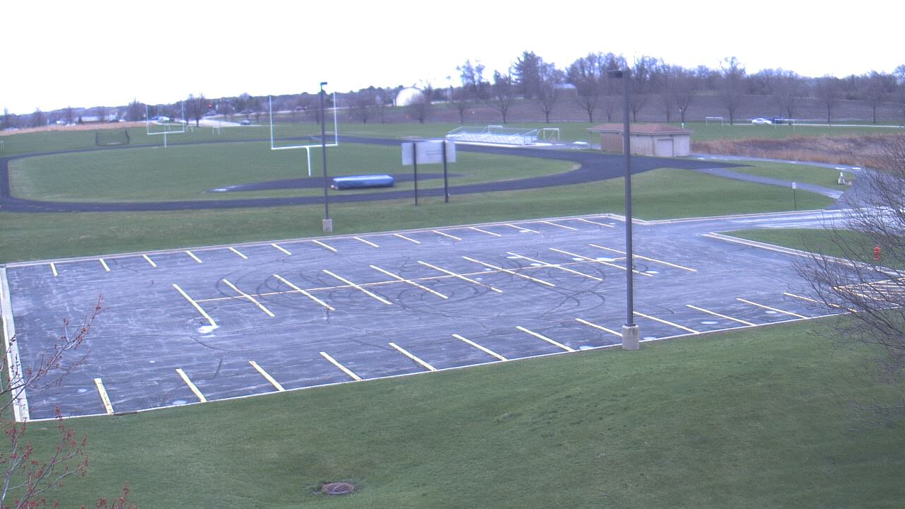 Thumbnail for current weather camera view from Geneva MS in Geneva, Illinois