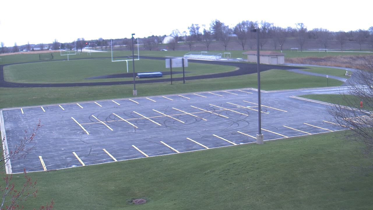 Thumbnail for current weather camera view from Geneva MS in Geneva, Illinois